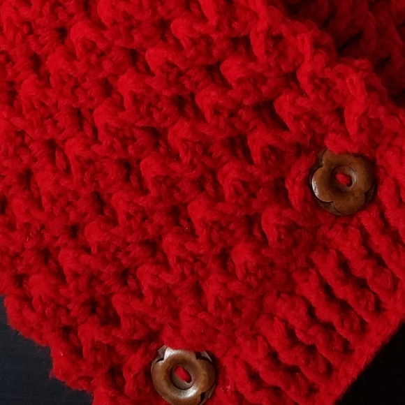 Scarf, Cowl - Picture 2 of 4